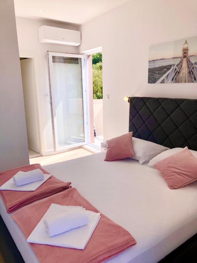 Hotel B&B Chamberlain Мілна Екстер'єр фото