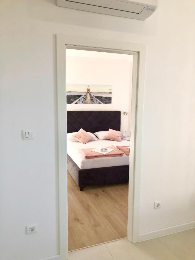 Hotel B&B Chamberlain Мілна Екстер'єр фото