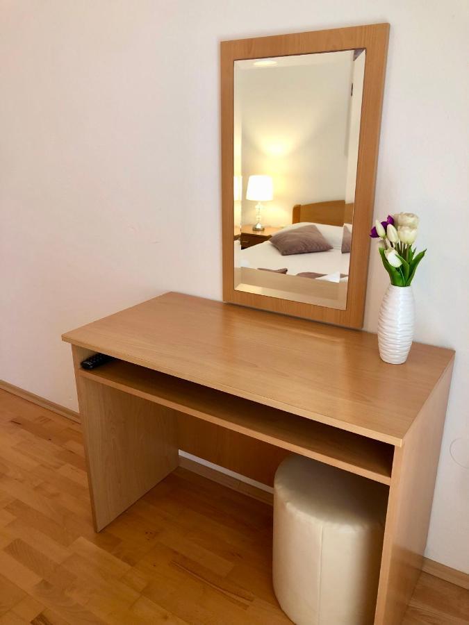 Hotel B&B Chamberlain Мілна Екстер'єр фото